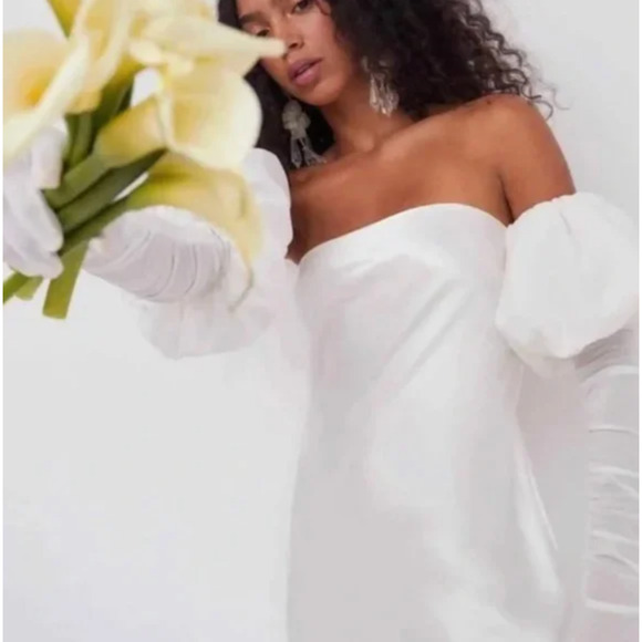 (M) NWT $279 For Love & Lemons Hazel Mini Dress with Gloves White - Picture 7 of 10